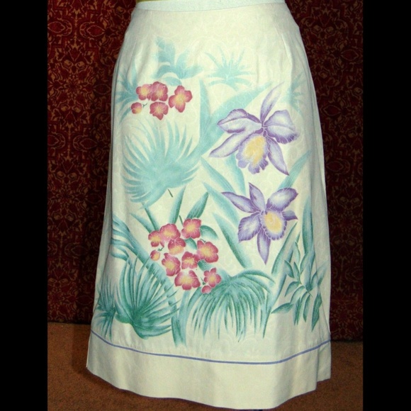 NEW IZOD pale yellow silk A-line skirt 10⤵️📧 - Picture 2 of 7